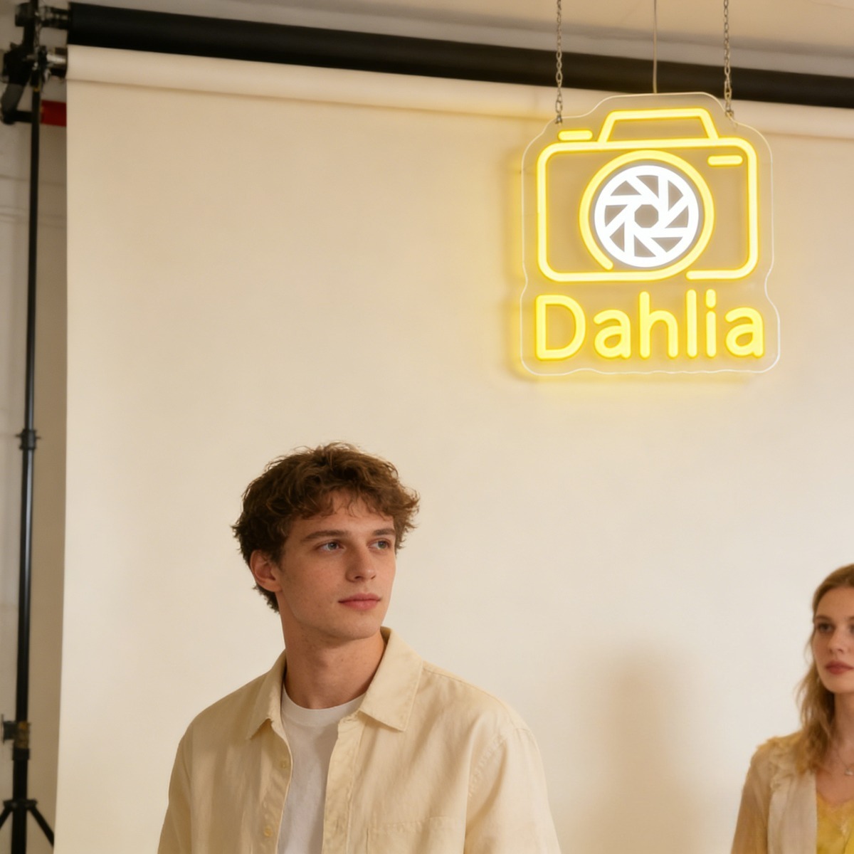 Dahlia Camera Neon Light Sign  – обзор и цена Vintage Photography Lighting